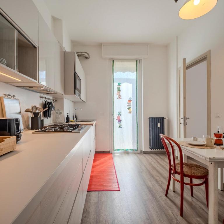 15 Min Walk From Verona Fiere - Space & Style - Two-Bedroom Apartment with Balcony - 11