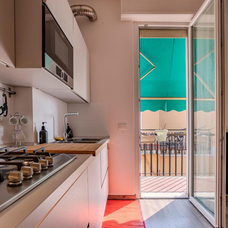 15 Min Walk From Verona Fiere - Space & Style - Two-Bedroom Apartment with Balcony - 14