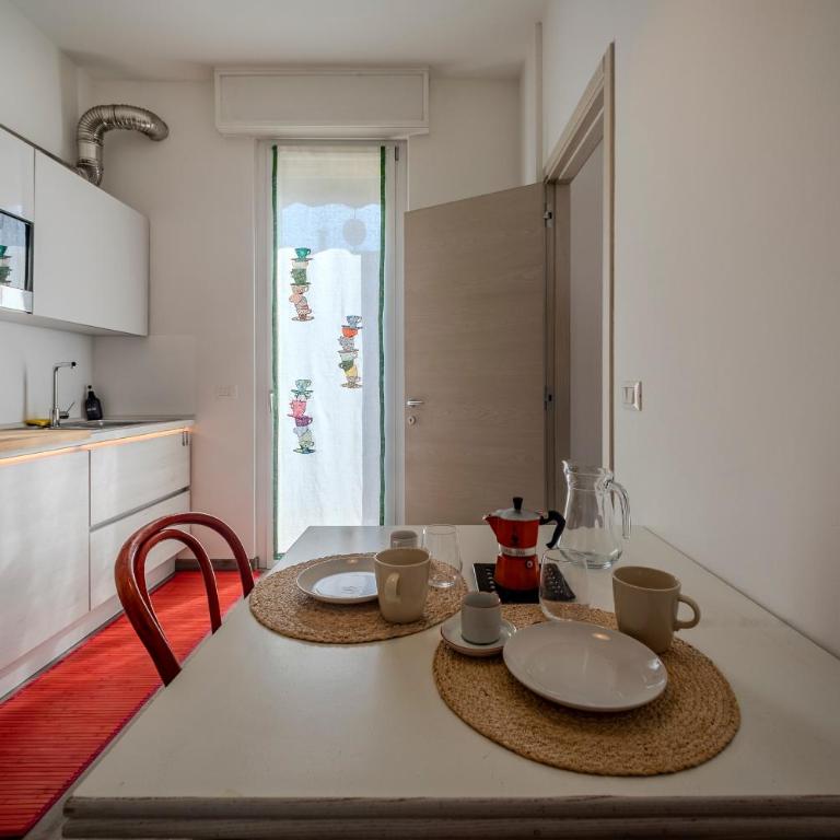 15 Min Walk From Verona Fiere - Space & Style - Two-Bedroom Apartment with Balcony - 15