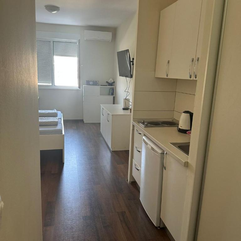 Urban City Apartments - One-Bedroom Apartment - 18