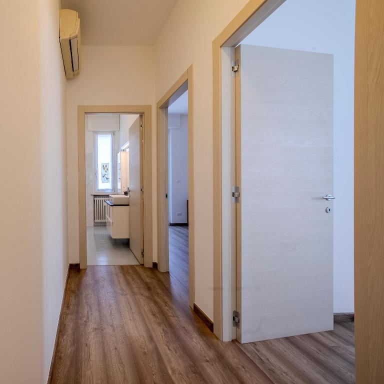 15 Min Walk From Verona Fiere - Space & Style - Two-Bedroom Apartment with Balcony - 38