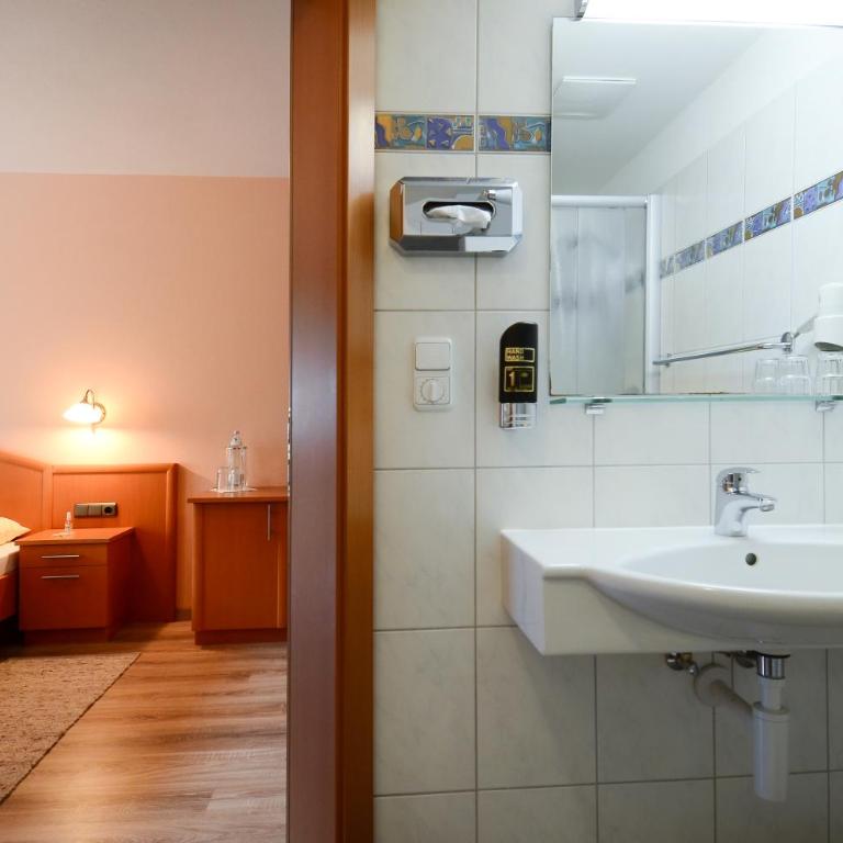 Gasthaus-Landhotel Traunstein - Doppelzimmer - 11
