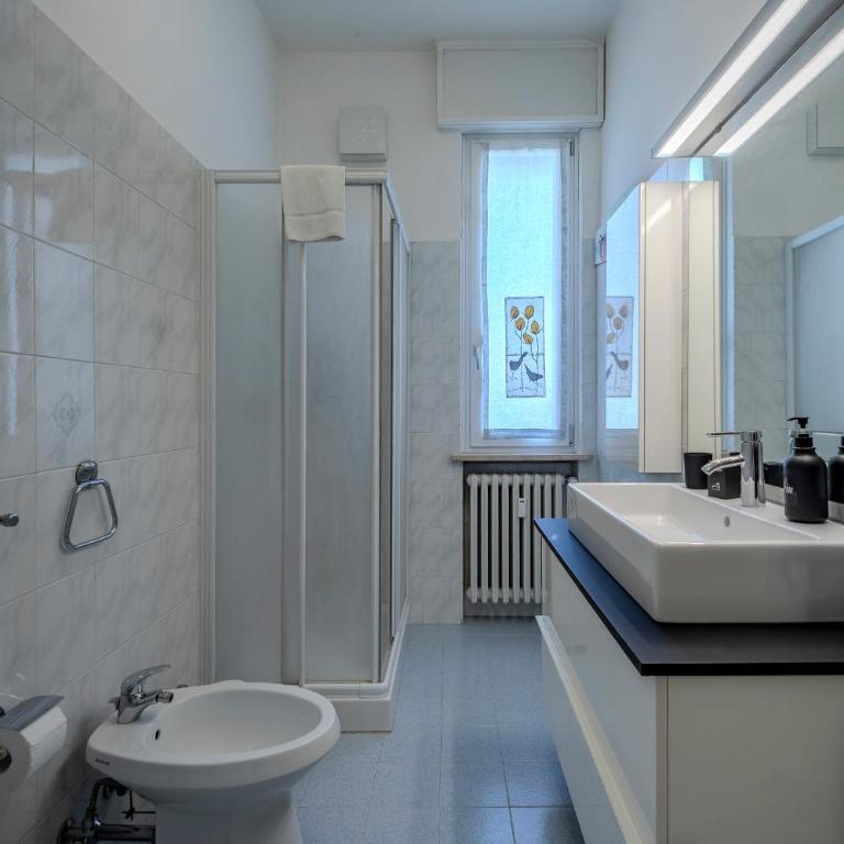 15 Min Walk From Verona Fiere - Space & Style - Two-Bedroom Apartment with Balcony - 54
