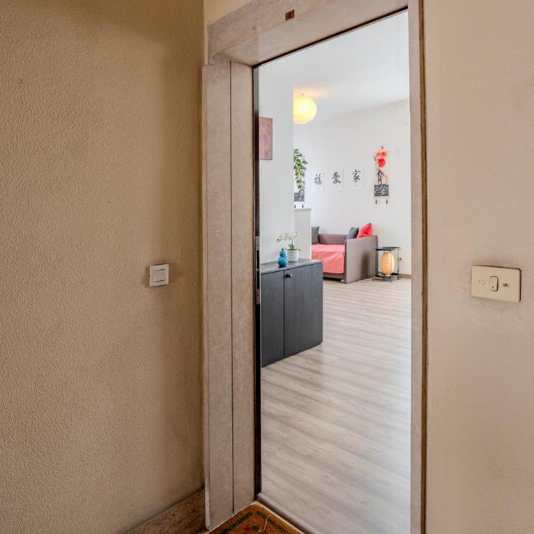 15 Min Walk From Verona Fiere - Space & Style - Two-Bedroom Apartment with Balcony - 62