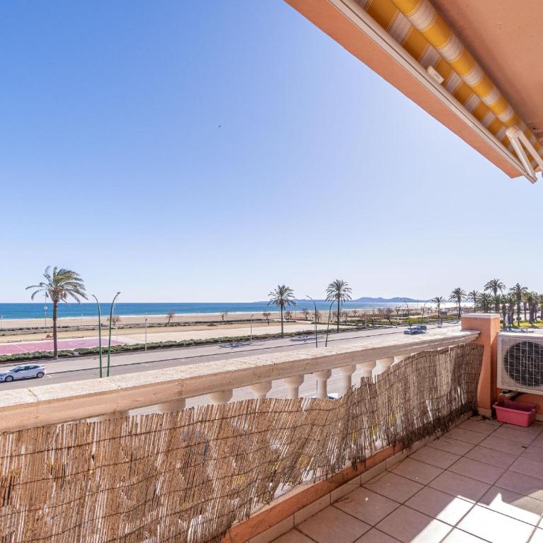 Apartamento de 3 Dormitorios Vista al Mar - HISP-288-54 - Apartamento - 8