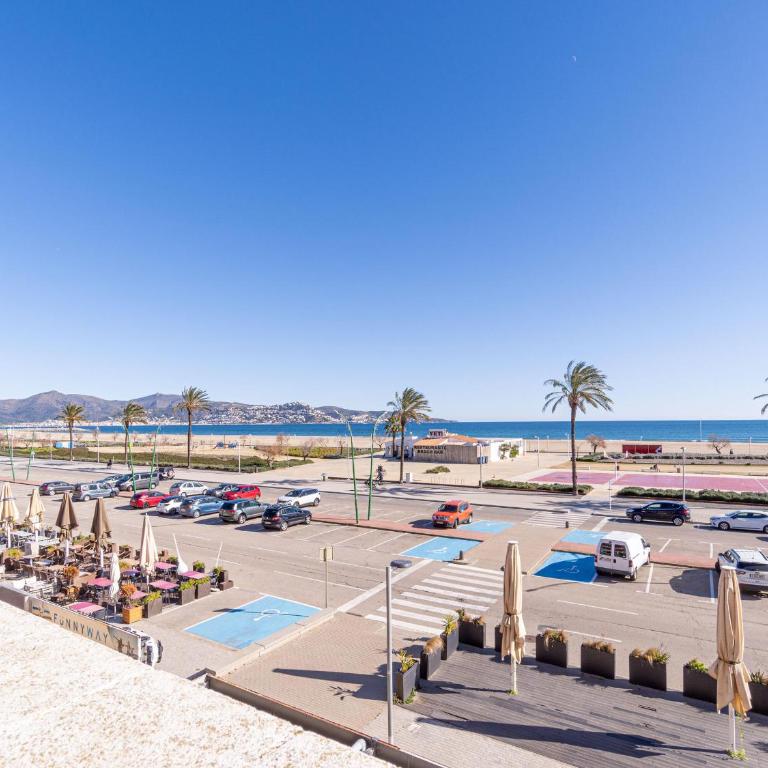 Apartamento de 3 Dormitorios Vista al Mar - HISP-288-54 - Apartamento - 12