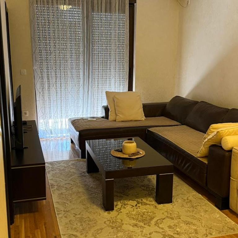 Apartman ML Company - One-Bedroom Apartment - 1
