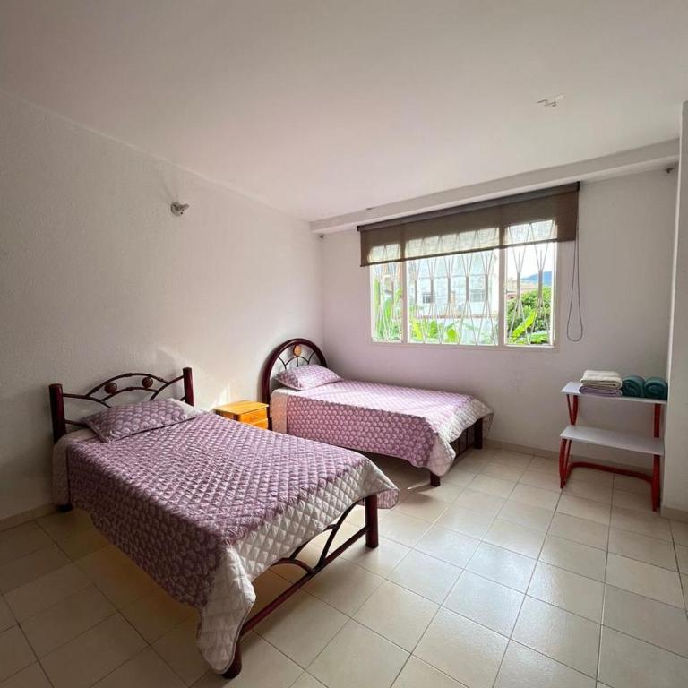 Agradable casa vacacional cerca al centro de Anapoima - Casa de 4 dormitorios - 8