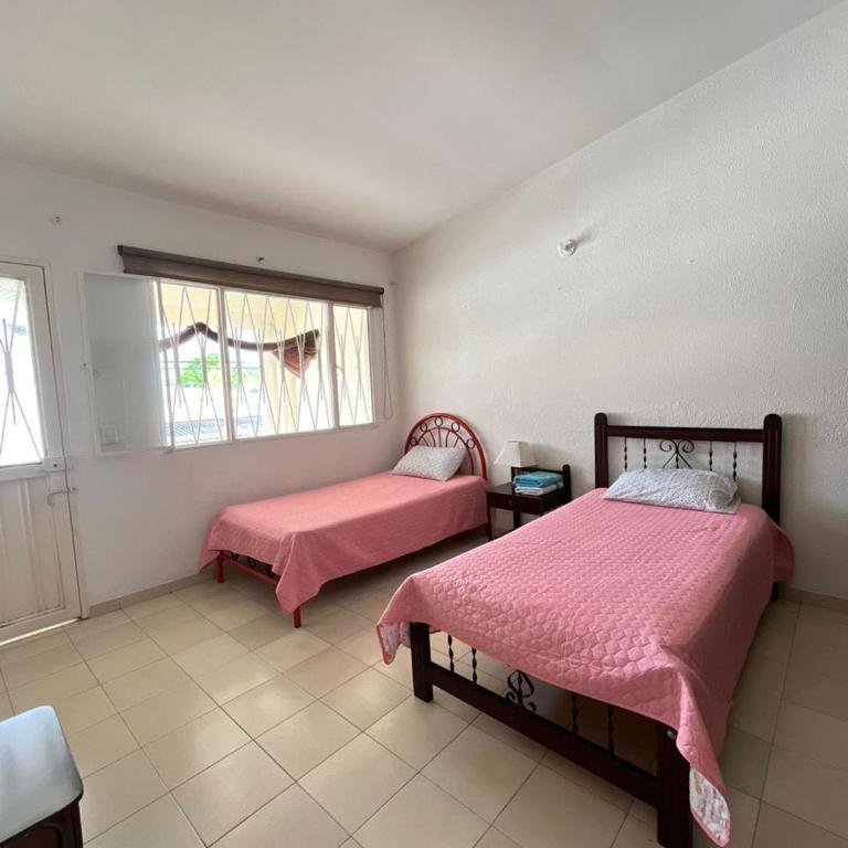Agradable casa vacacional cerca al centro de Anapoima - Casa de 4 dormitorios - 6