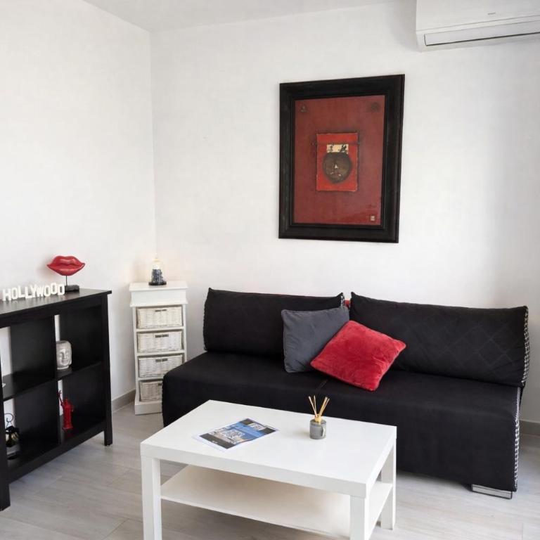 Juan Signature - One-Bedroom Apartment - 8