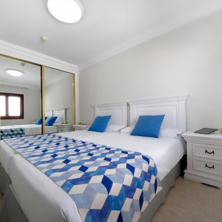 BLUESEA Los Cocoteros - One-Bedroom Apartment with Sea View - 1