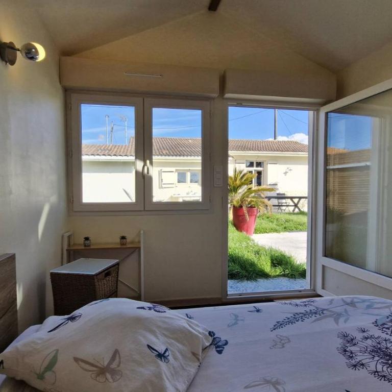 Royan - MAISON de plain-pied avec PISCINE - DETENTE, SOLEIL et CONFORT ! - Maison 3 Chambres - 24