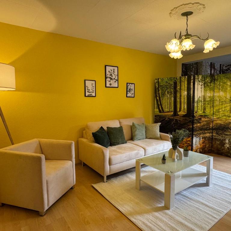 FeWo Karwendelwald nahe Wanderweg, Skilift, Isar und Edeka - Two-Bedroom Apartment - 3