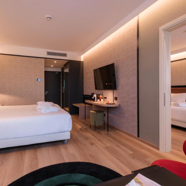 Savhotel Mantegna Padova - Camera Familiare Comunicante con Letto Supplementare (4 Adulti + 1 Bambino) - 2
