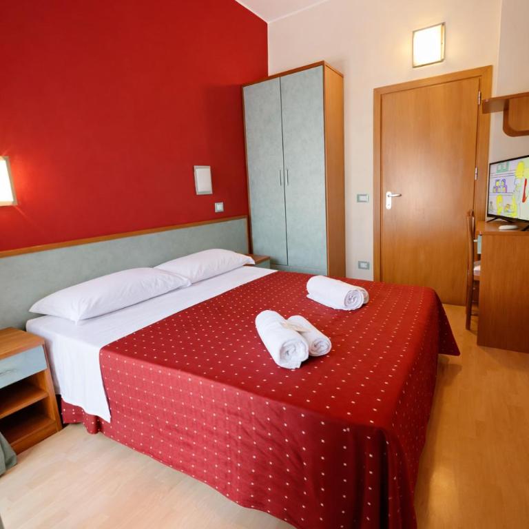 Hotel Villa Tina Easy Stay B&B - Camera Matrimoniale - 5