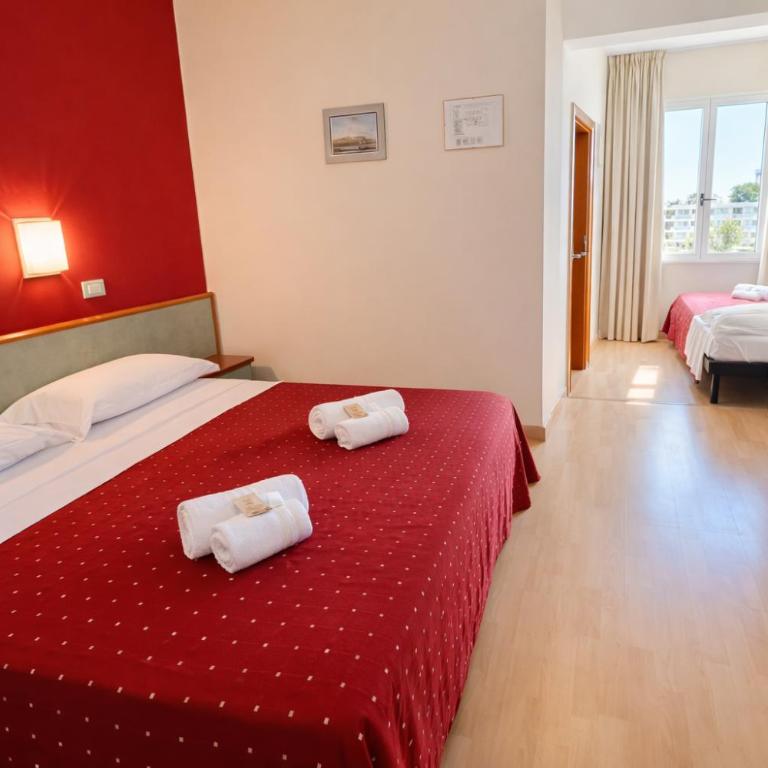 Hotel Villa Tina Easy Stay B&B - Camera Tripla - 2