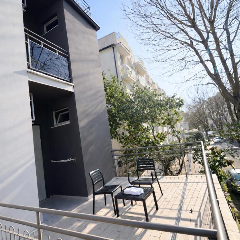Hotel Villa Tina Easy Stay B&B - Camera Quadrupla - 4