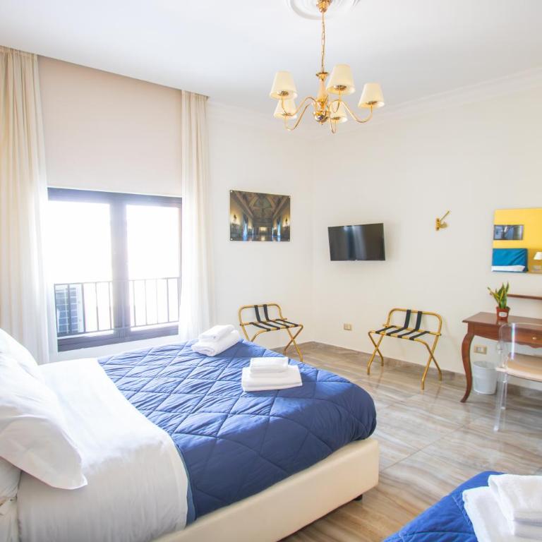 NeapolitanTrips Hotel - Camera Tripla - 1