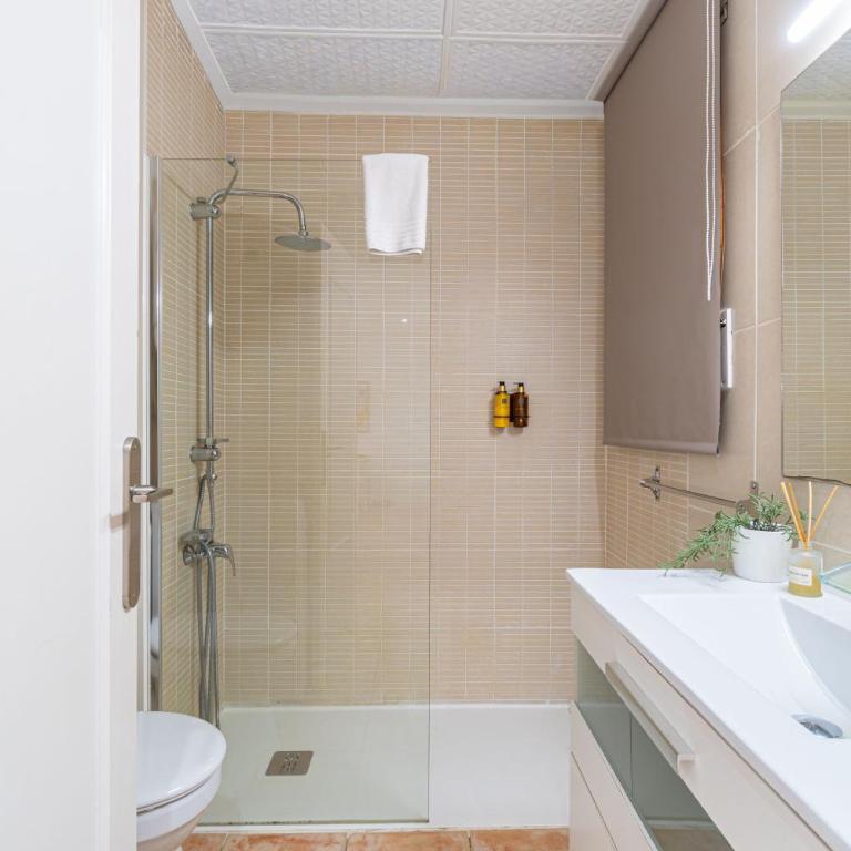 Milenial Immo SIM1 Apartamento a 300 mts de la playa y paseo marítimo - One-Bedroom Apartment - 9