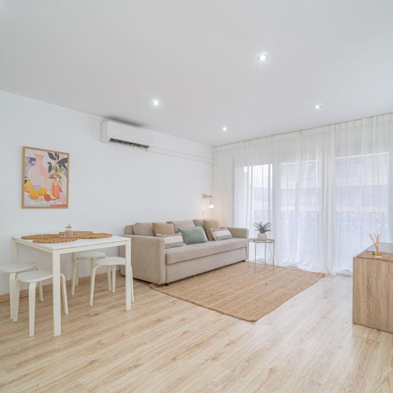 Milenial Immo SIM1 Apartamento a 300 mts de la playa y paseo marítimo - One-Bedroom Apartment - 1