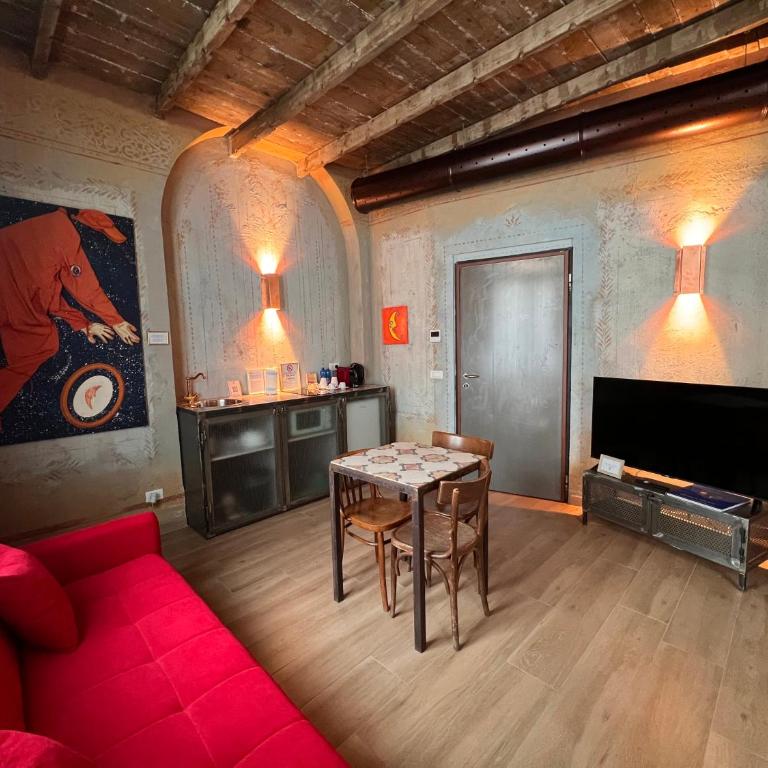 Emme Loft I Orange Moon - Vibrant Modern Luxury Loft Milan - One-Bedroom House - 3