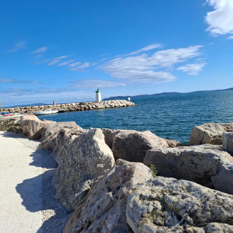 les îles d'or au port de Hyères grand studio climatisé - Apartamento de 1 dormitorio - 24