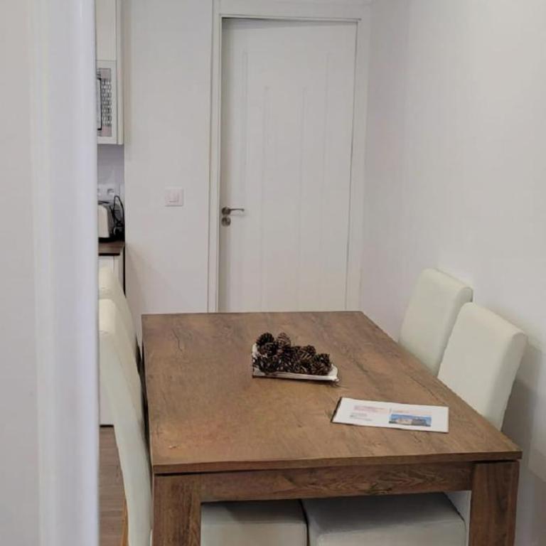 APARTAMENTOS IGLESIA DE SANTIAGo II - Casa de 3 dormitorios - 8