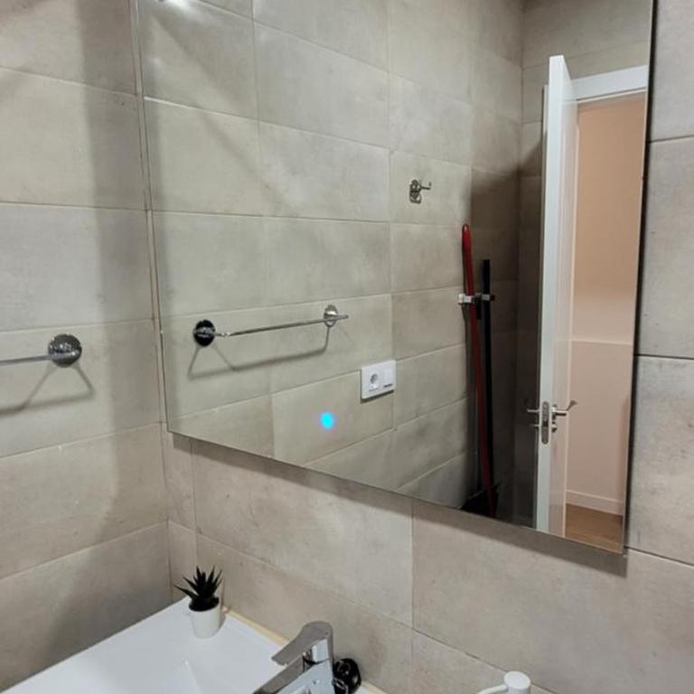 APARTAMENTOS IGLESIA DE SANTIAGo II - Casa de 3 dormitorios - 21