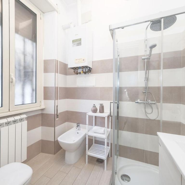 Luxury Vatican Home - Private Garden - Two-Bedroom Apartment - 4
