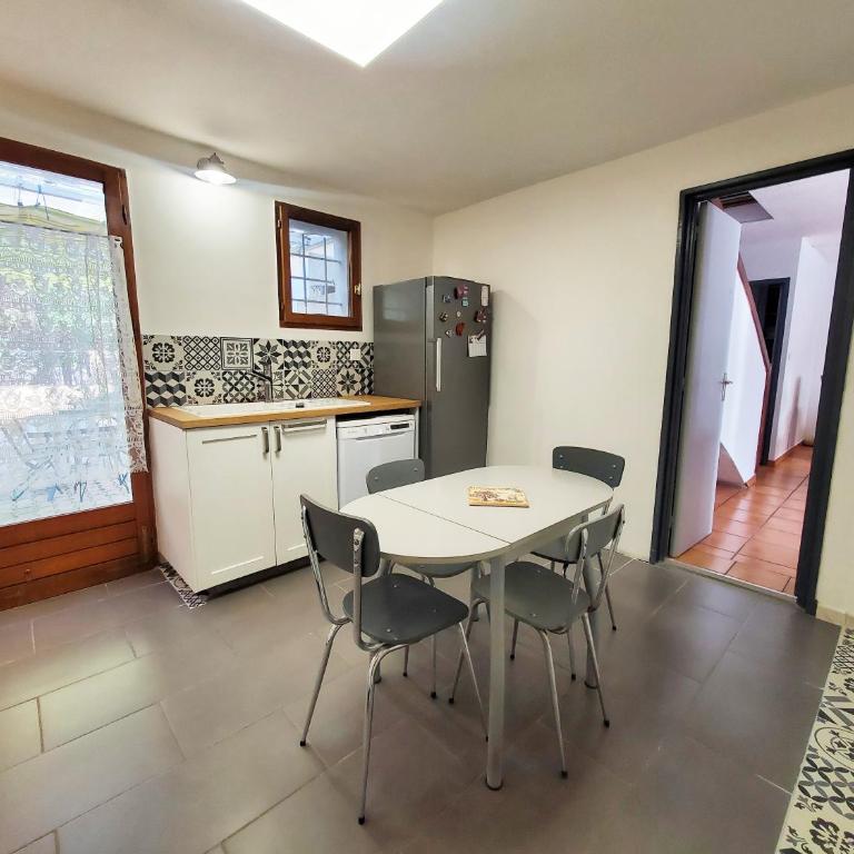 Villa familiale avec piscine proche des Sablettes - La Seyne-sur-Mer - Maison 4 Chambres - 7