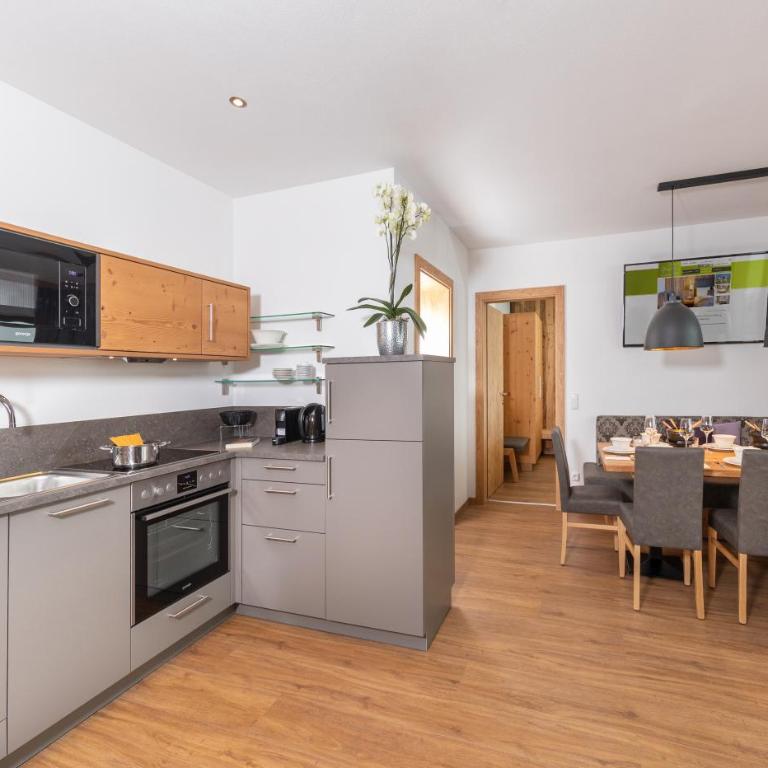 Das Grünholz Aparthotel - Apartment mit 3 Schlafzimmern und Balkon - 12