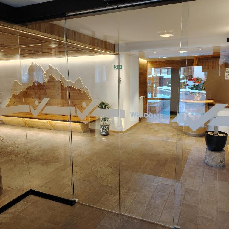 Appartamenti Dolomiti con piscina e sauna - Appartamento con 2 Camere da Letto e Terrazza - 17