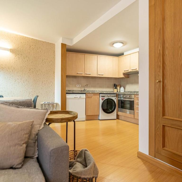 A Cozy Refuge - 2min drive to slopes - 4pax - Apartment mit 2 Schlafzimmern - 61