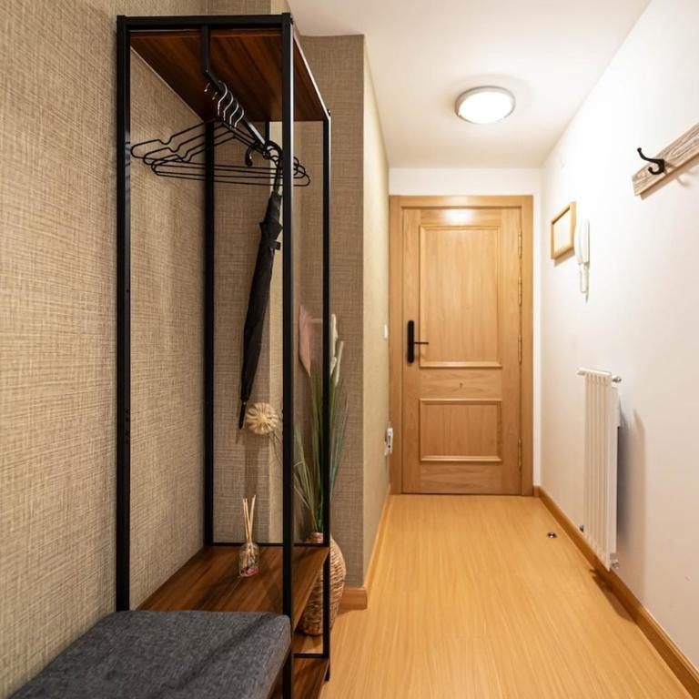 A Cozy Refuge - 2min drive to slopes - 4pax - Apartment mit 2 Schlafzimmern - 25