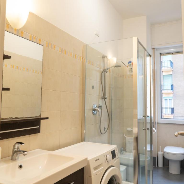 Roma 8 Alloggio centralissimo - Appartamento con 2 Camere da Letto - 11