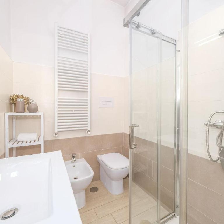 Luxury Vatican Home - Private Garden - Two-Bedroom Apartment - 21