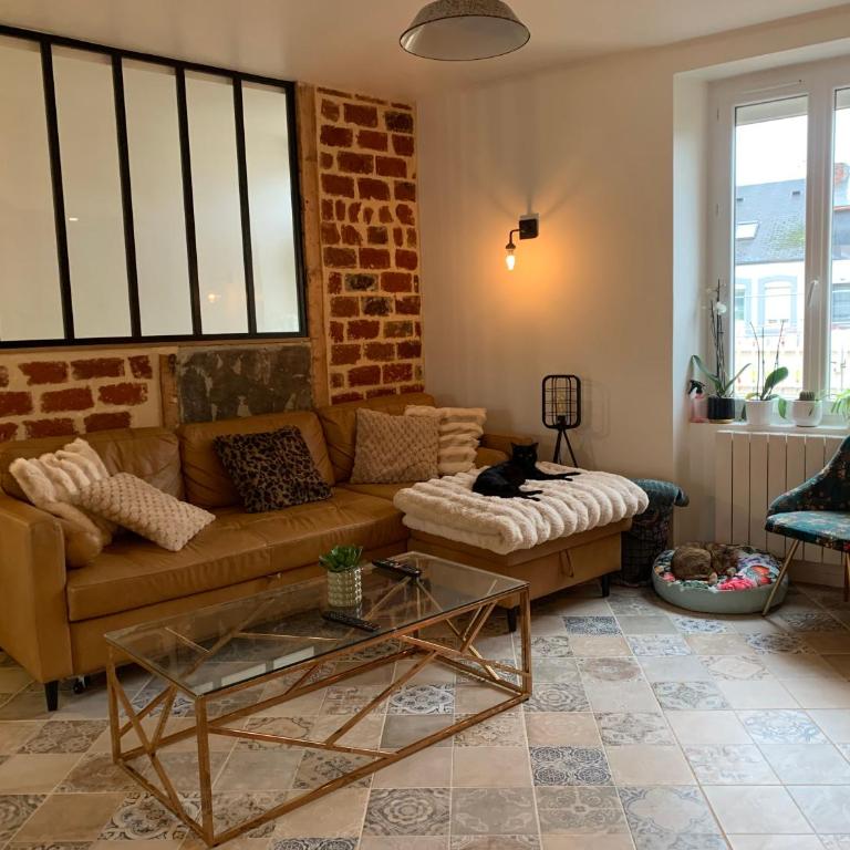 Maison complete proche circuit centre ville 8 a 10 personnes 4 chambres 2 salle de bain - Villa - Vue sur Jardin - 10