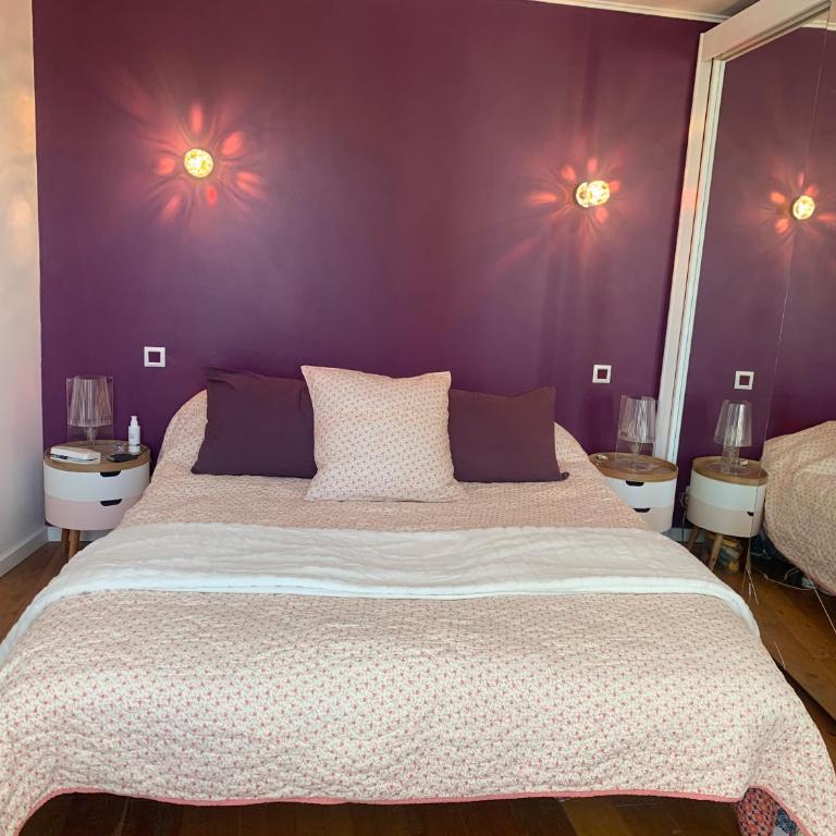 Maison complete proche circuit centre ville 8 a 10 personnes 4 chambres 2 salle de bain - Villa - Vue sur Jardin - 27