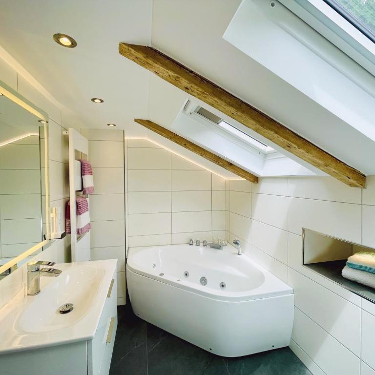 Hubertus am Thumsee - Ruhe Frühstück und Alpenpanorama - Familiensuite - 5