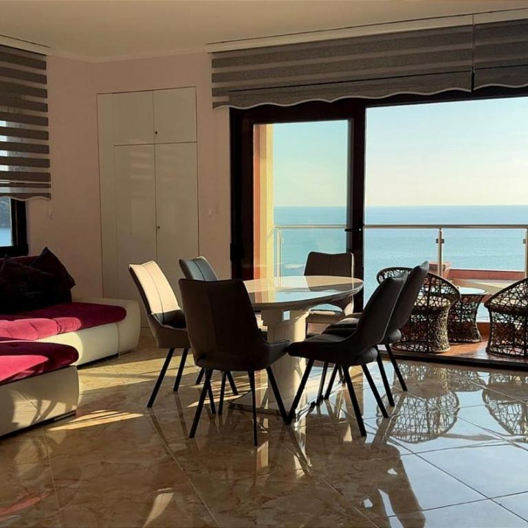 Bella Costa Lux - Two-Bedroom Deluxe Apartment with Balcony - 1