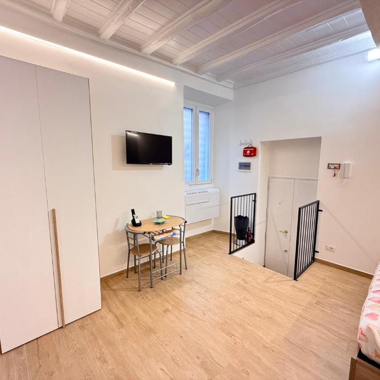 SpecchiamoR2 - Appartamento con 1 Camera da Letto - 15
