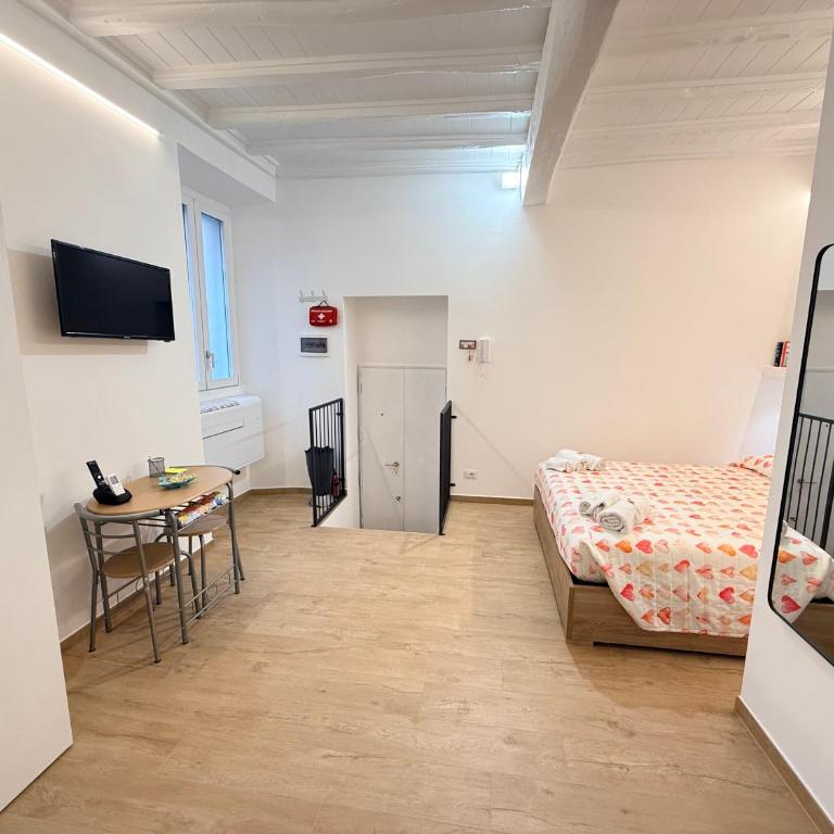 SpecchiamoR2 - Appartamento con 1 Camera da Letto - 17