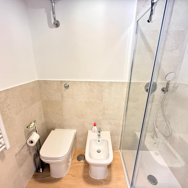 SpecchiamoR2 - Appartamento con 1 Camera da Letto - 18