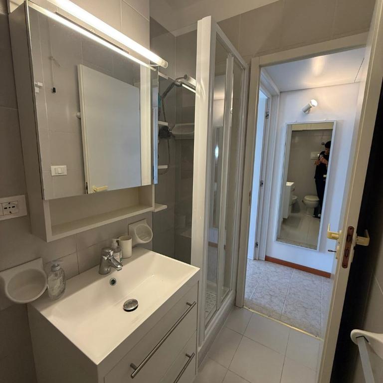 Bilocale vista mare con giardino privato e piscina - One-Bedroom Apartment - 18