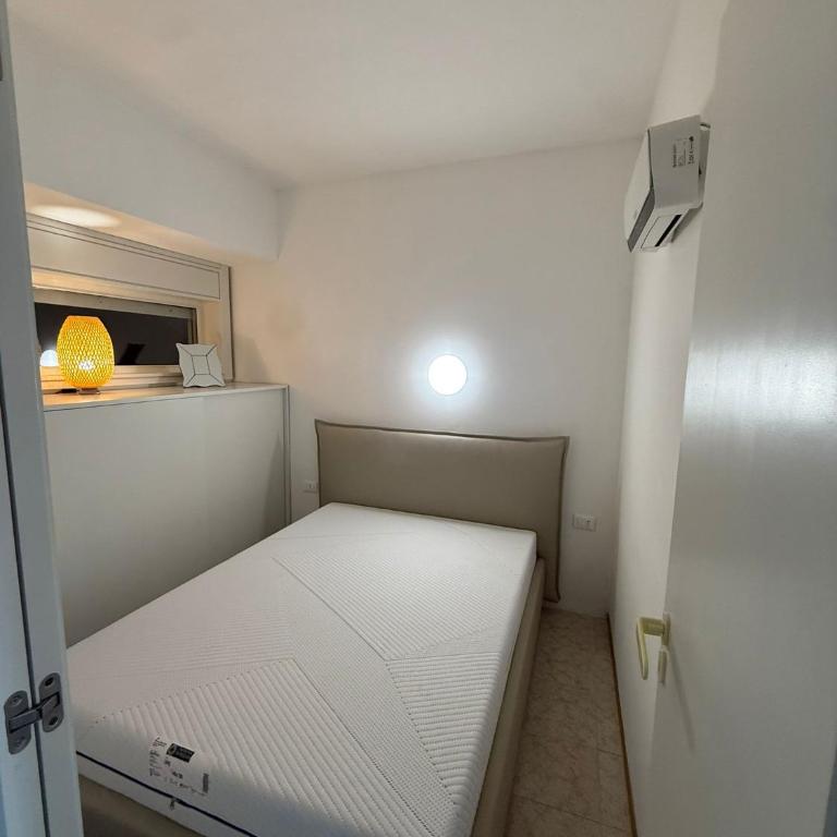 Bilocale vista mare con giardino privato e piscina - One-Bedroom Apartment - 21
