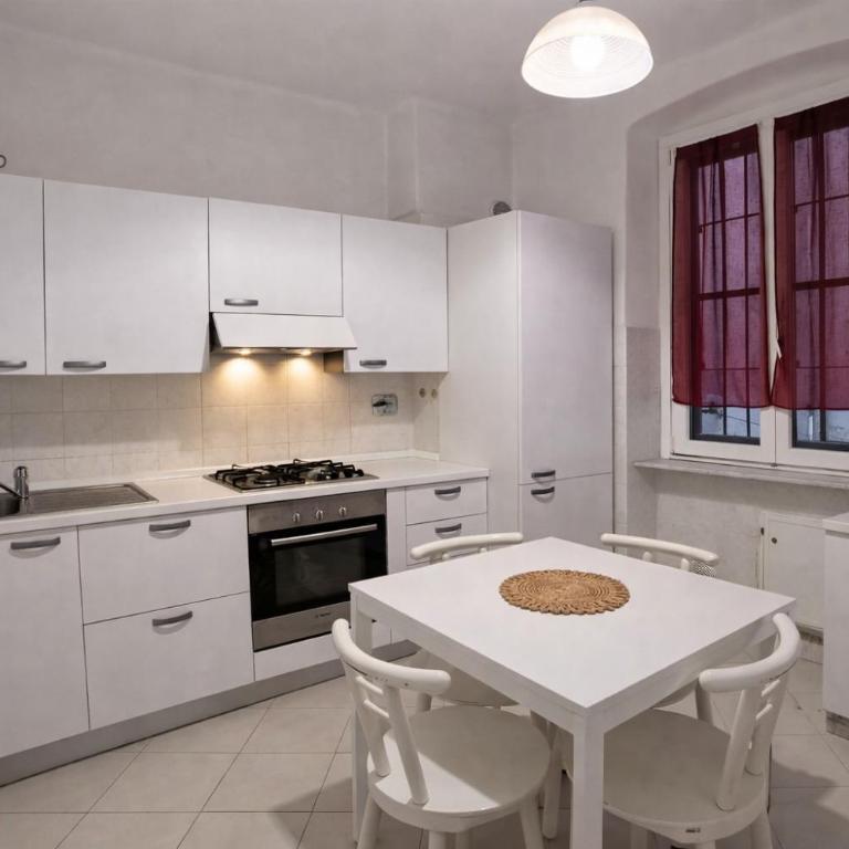 Xenia - 4 rooms apt in Via Giovanni Torti 3 - Appartamento con 2 Camere da Letto - 8