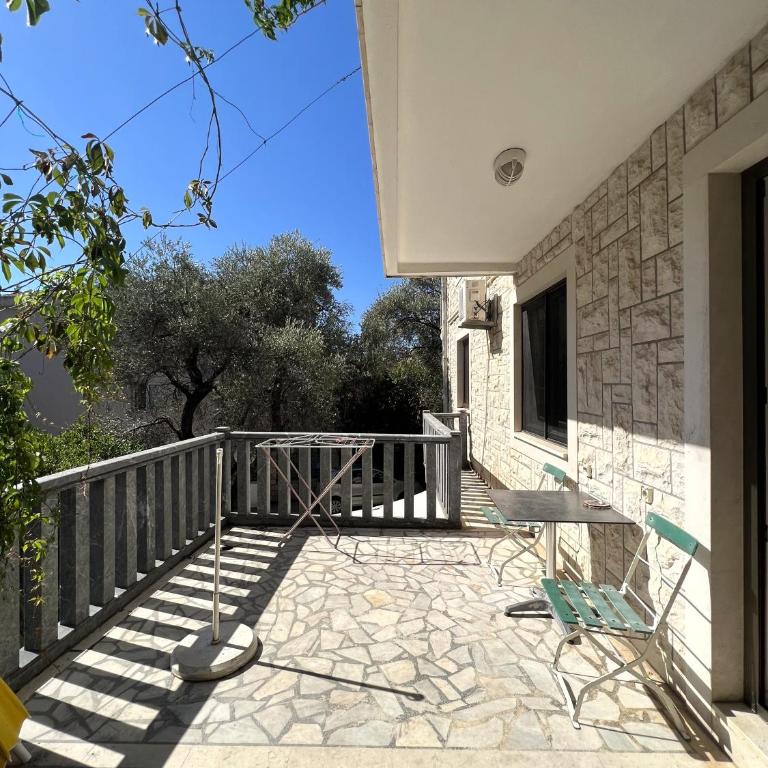 Rooms Villa Desa - Dvokrevetna Soba sa Bračnim Krevetom/Zasebnim Krevetima i Pogledom na Planinu - 29