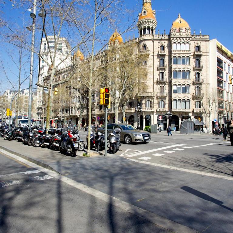 Bright Apartment with Terrace on Paseo de Gracia - One-Bedroom Apartment - 25