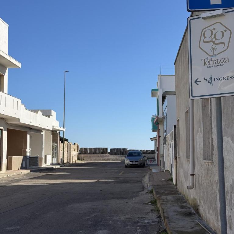Casa vacanza Bonomi a 15 metri dalla spiaggia - Three-Bedroom Apartment - 3