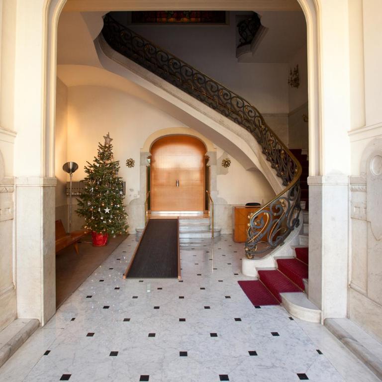 Bright Apartment with Terrace on Paseo de Gracia - One-Bedroom Apartment - 2